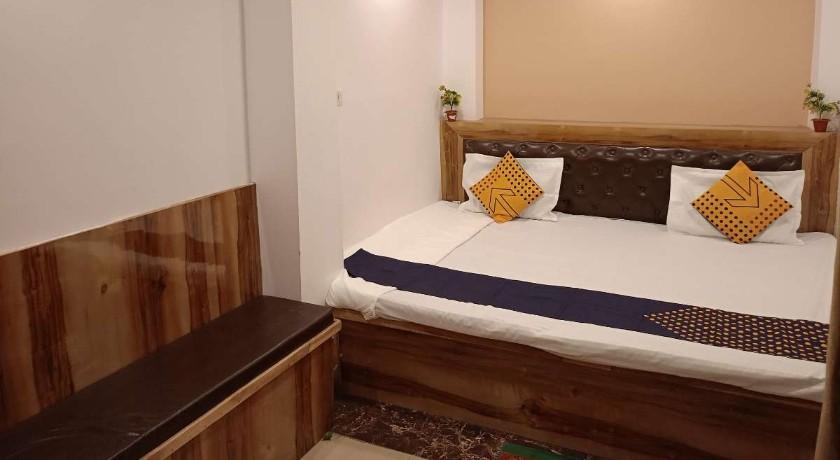 Royal Kashi Lodge in Prayagraj