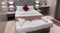 Hotel Abrol Suites in Mumbai