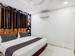 Hotel Lotus Gold in Vadodara