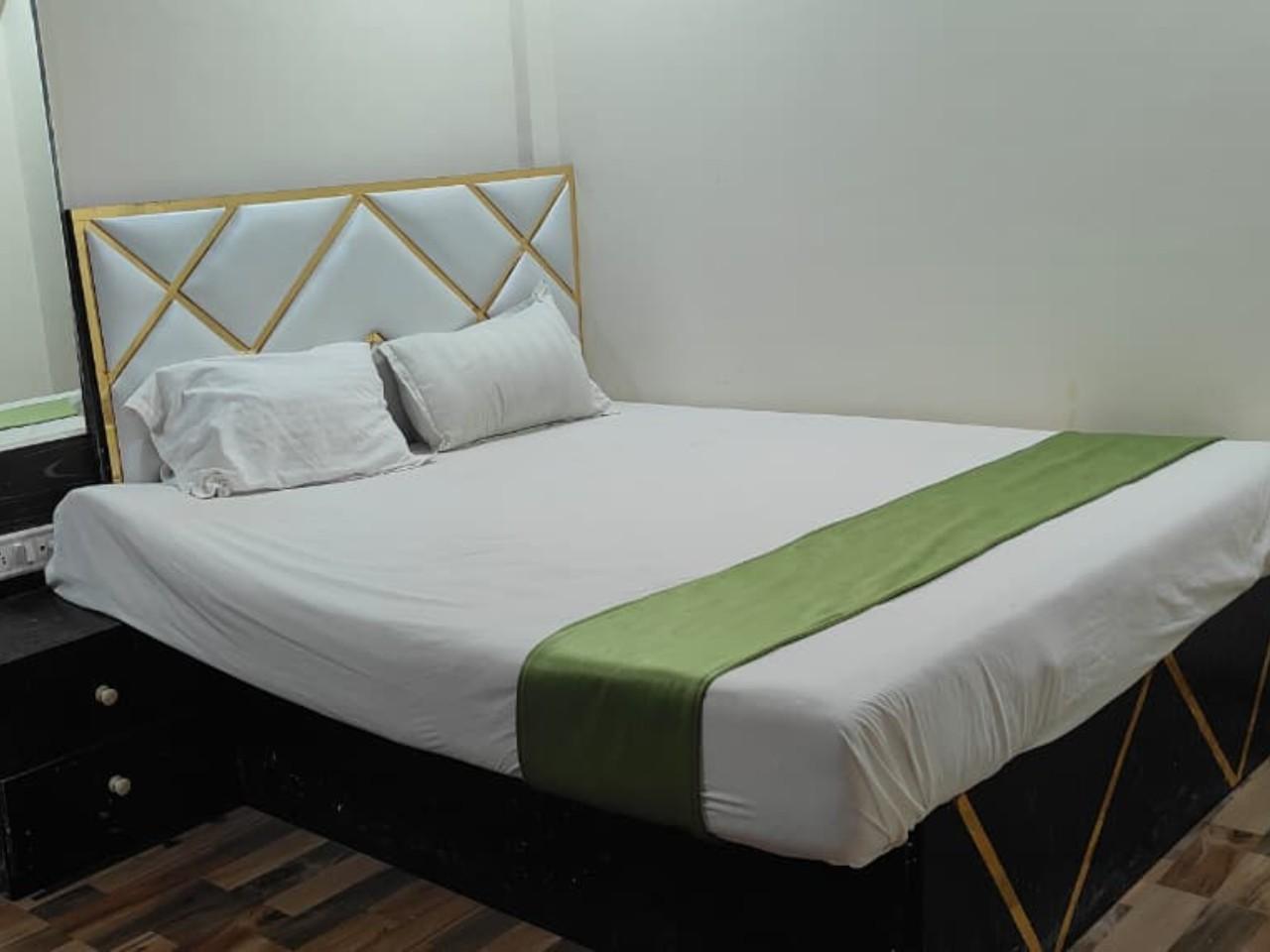 Hotel Grand Residency in Mumbai