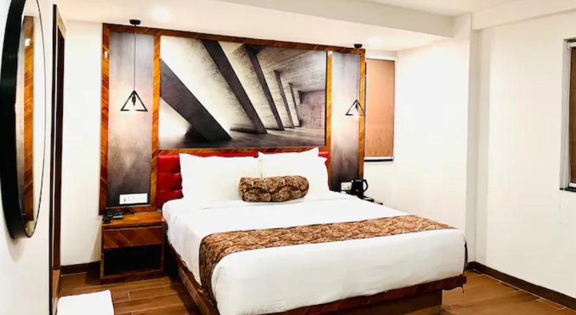 Hotel Signature Banjara Hills in Hyderabad