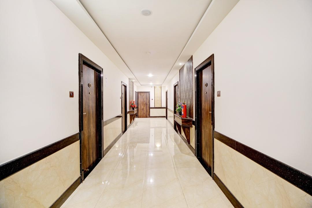 Super Hotel O Vijayawada Near Railway Station in Vijayawada