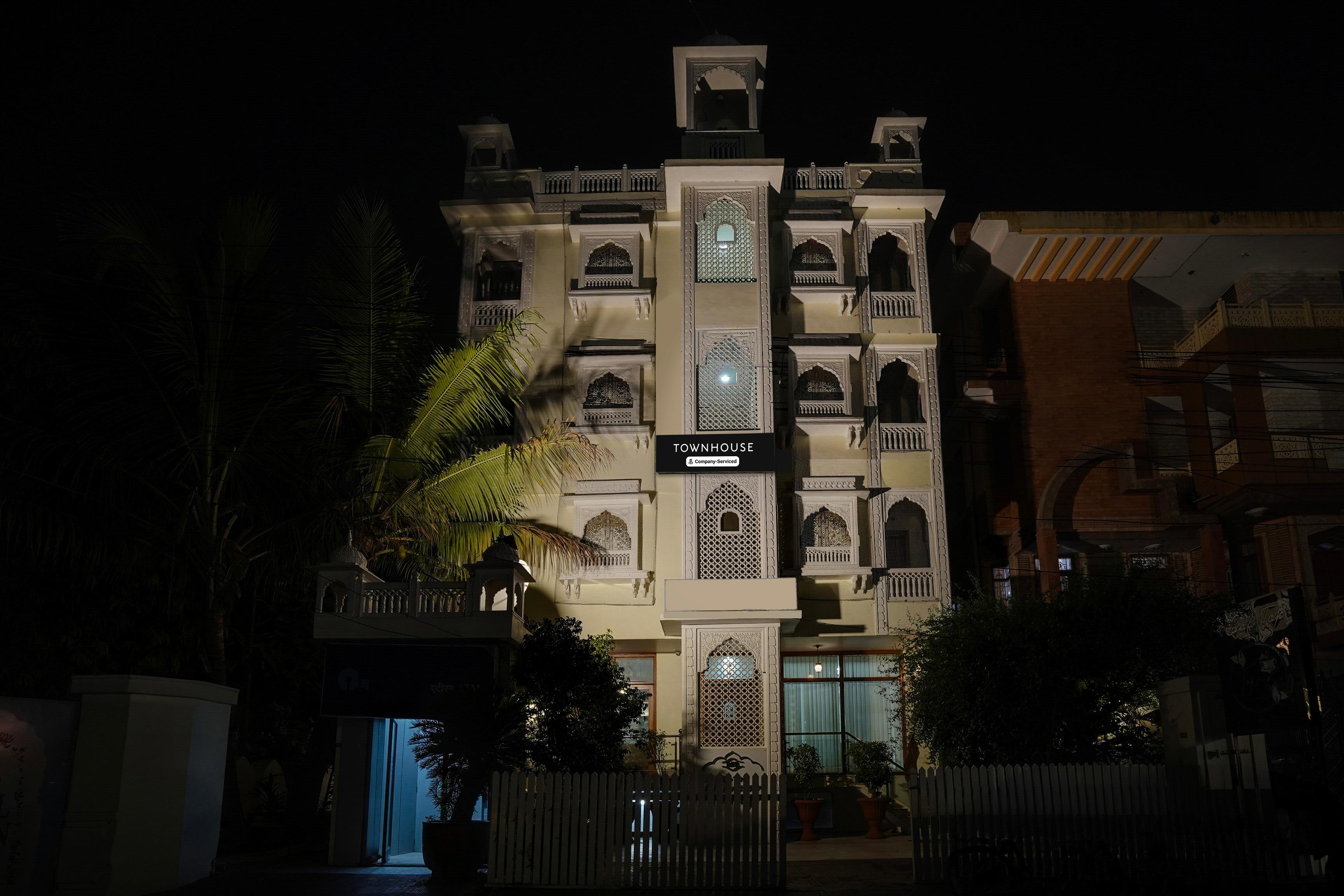 Super Townhouse Durgapura Formerly Gumaan Heritage in Jaipur