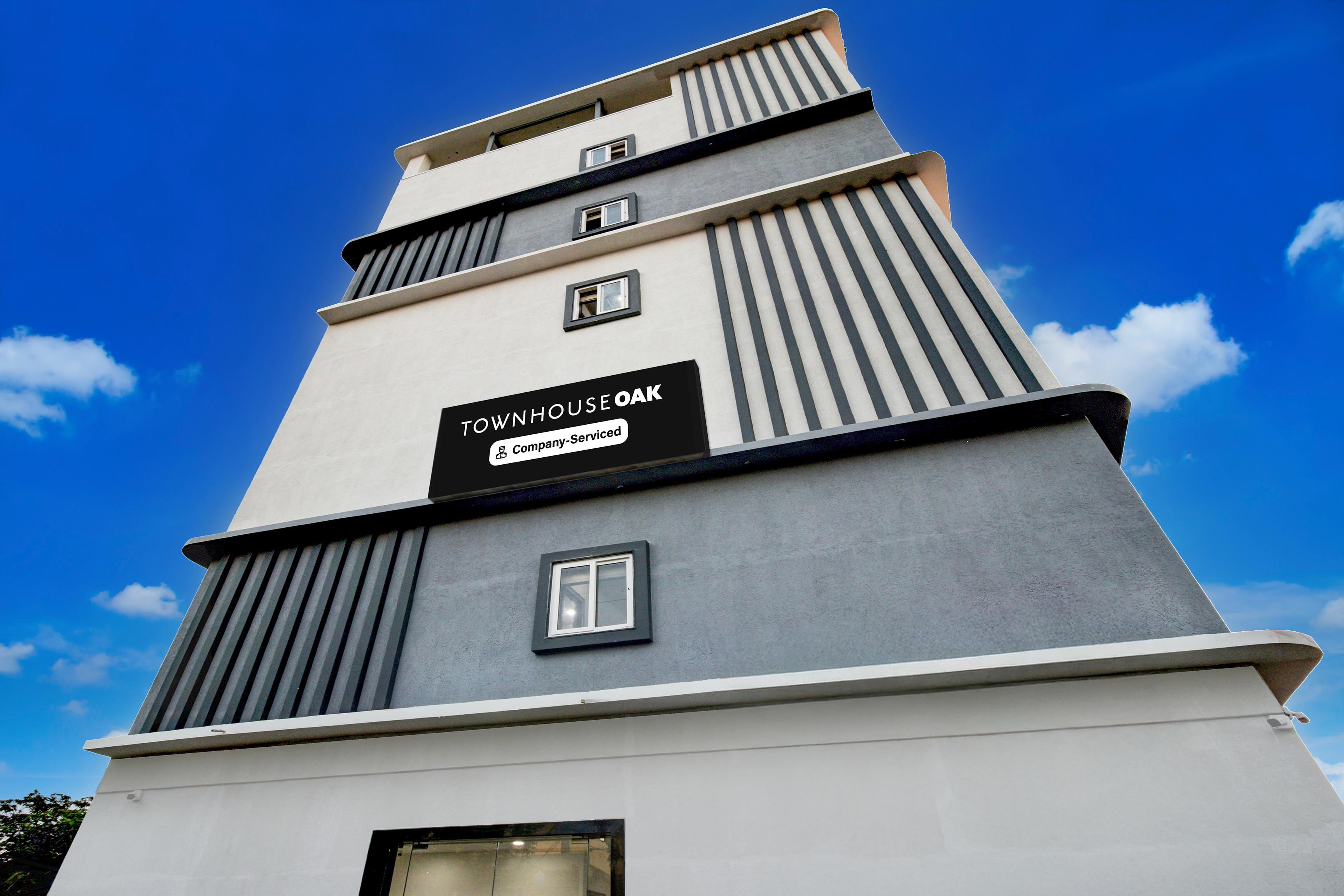 Super Townhouse Oak L B Nagar Metro Station in Hyderabad