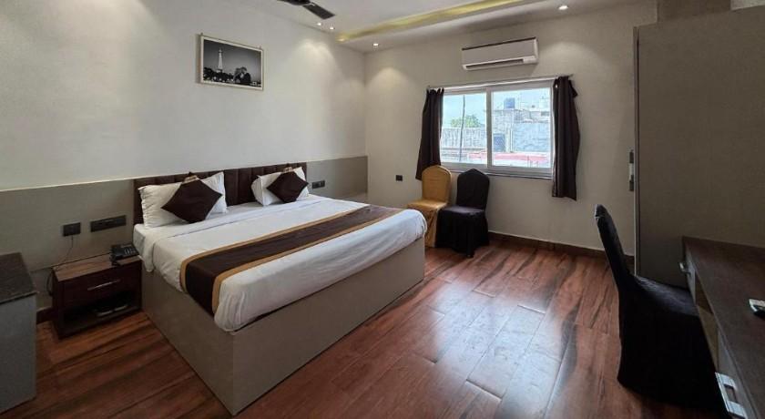 Hotel Citrus in Lucknow