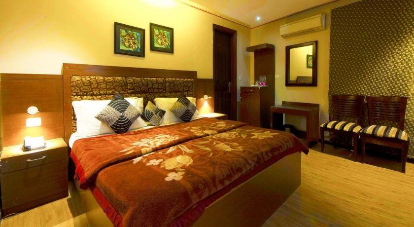 Hotel Metro Tower in Delhi