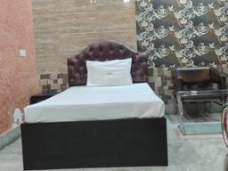 Hotel Nest in Kolkata