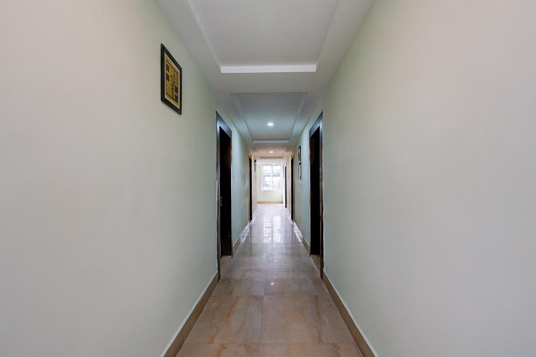 Super Townhouse Benz Circle MG Road in Vijayawada