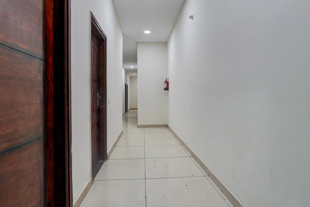 Hotel O Patiala Road Crossway Zirakpur Formerly Lavish in Zirakpur