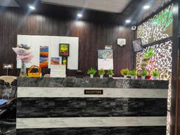 Collection O Kursoo Rajbagh Formerly Mid Valley Residency in Srinagar