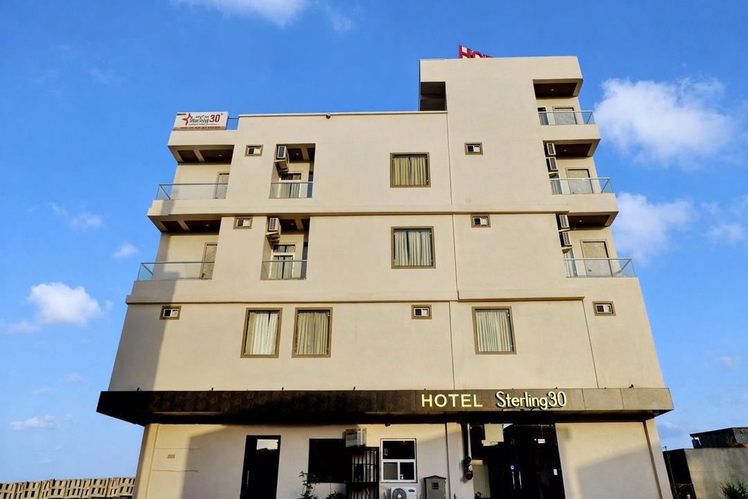 Townhouse Naya Nohra Crossway Kota Formerly Hotel Sterling in Kota