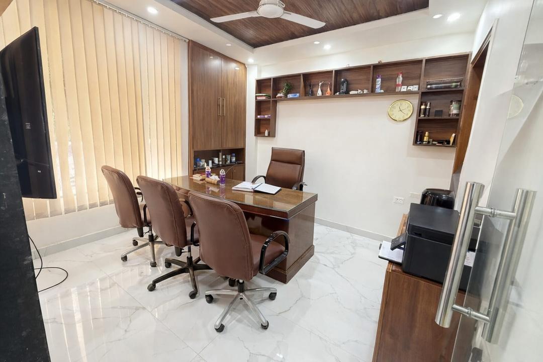 Hotel Pink Taste and Rest in Noida