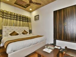 Hotel Sallow International in Amritsar