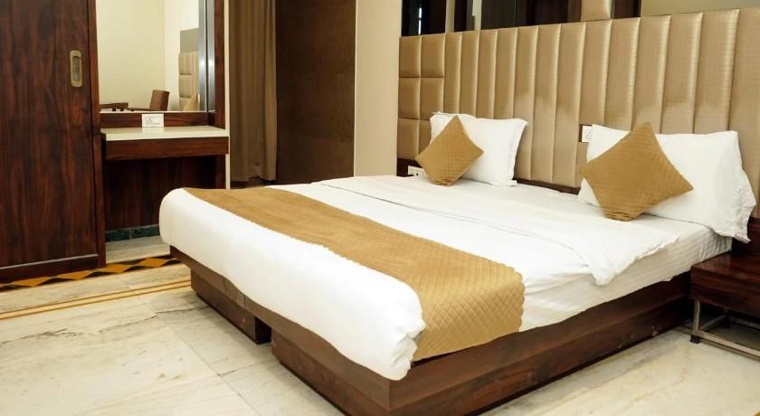 Sapphire Inn By Central Park in Thane