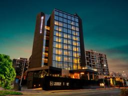 Essentia Premier Hotel Pune in Pune
