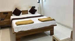 Hotel Vrundavan Lodge in Ranjangaon