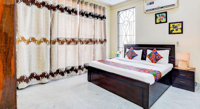 Sarla Sadan in Noida
