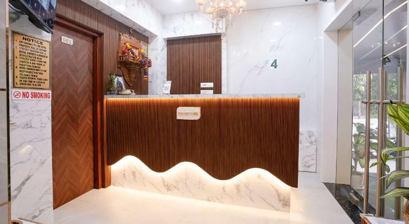 Hotel Sunday Residency in Thane