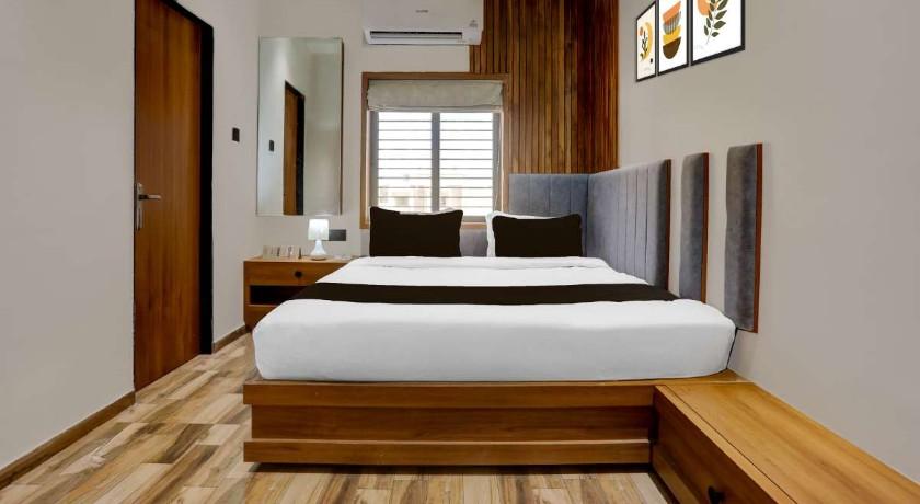 Hotel The Infinity in Rajkot