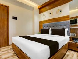 Hotel The Infinity in Rajkot