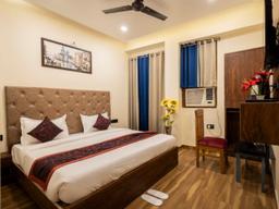Hotel Kamal Palace in Lucknow