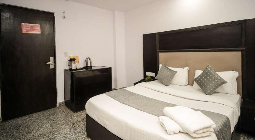Hotel Anand Empire in Delhi