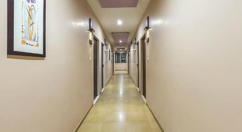 Hotel Blue Bells Valsad in Valsad