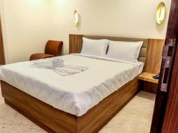 Hotel MS Chola in Chennai