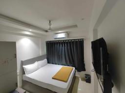 S K Palace in Thane