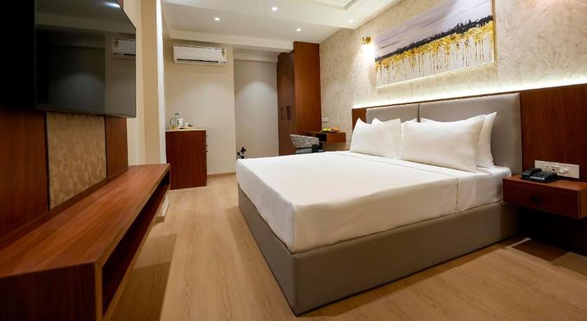 ALIVAA boutique, DLF Cyber City, Gurugram in Gurgaon