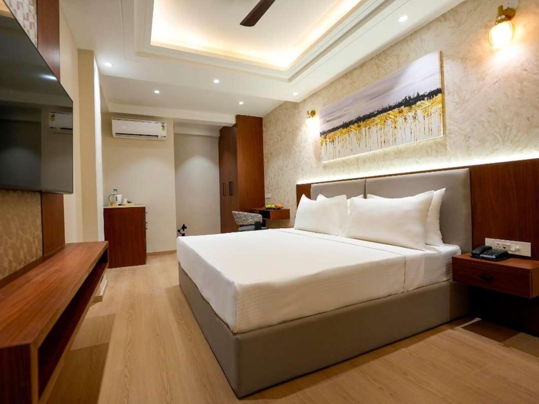 ALIVAA boutique, DLF Cyber City, Gurugram in Gurgaon