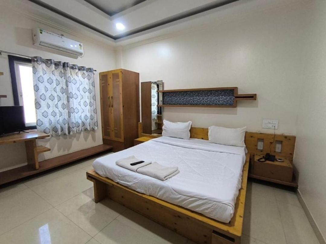 Kanak Executive in Pune