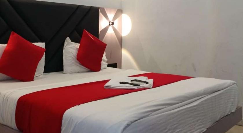 Hotel Khushboo in Ahmedabad