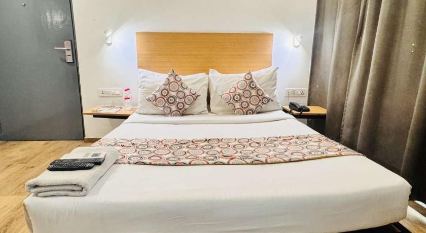 Hotel Cinco Prime in Hyderabad