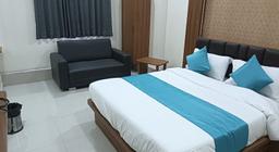 Hotel Empire in Daman