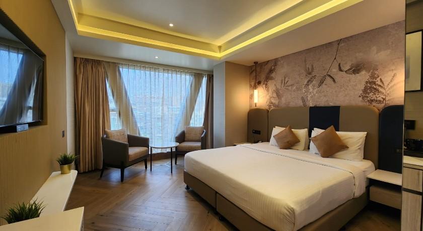 Dragonfly - The Art Hotel in Mumbai