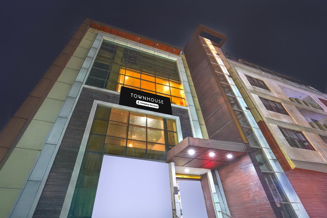 Townhouse Z Square Mall Formerly The Mall Road Inn in Kanpur