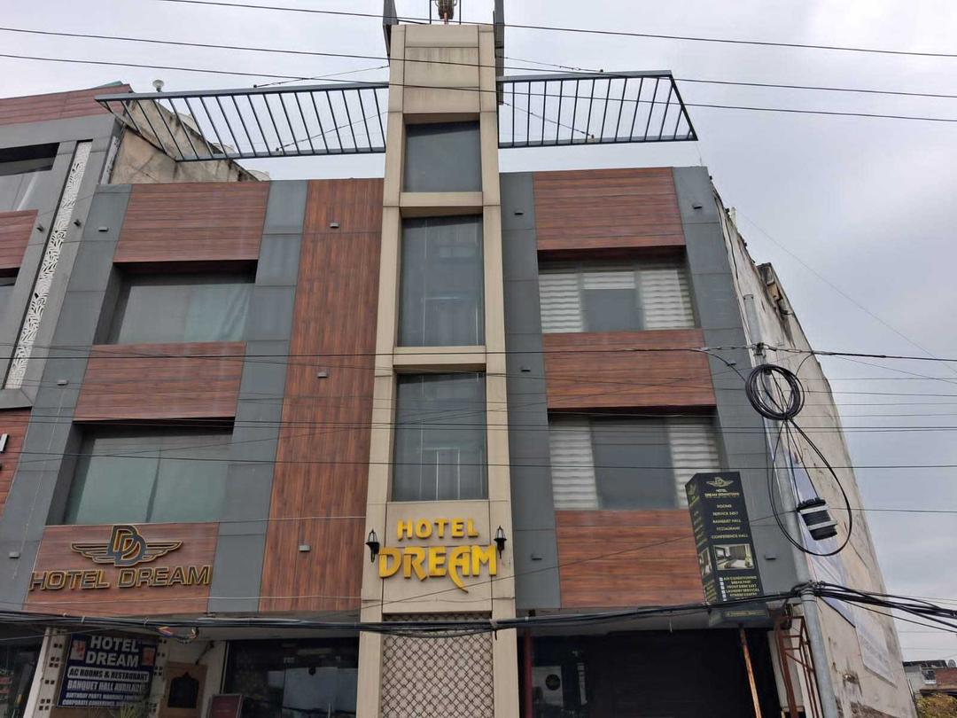 Townhouse Patiala-Zirakpur Crossway Formerly Hotel Dream in Zirakpur