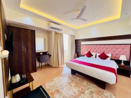 Hotel Outstay Executive & Seaview Apartments in Navi Mumbai