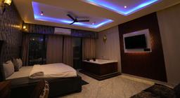 Namaste Bed and Breakfast With Jacuzzi in Noida