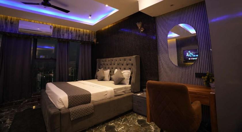 Namaste Bed and Breakfast With Jacuzzi in Noida