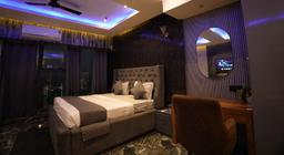Namaste Bed and Breakfast With Jacuzzi in Noida