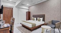 Hotel New Star in Navi Mumbai