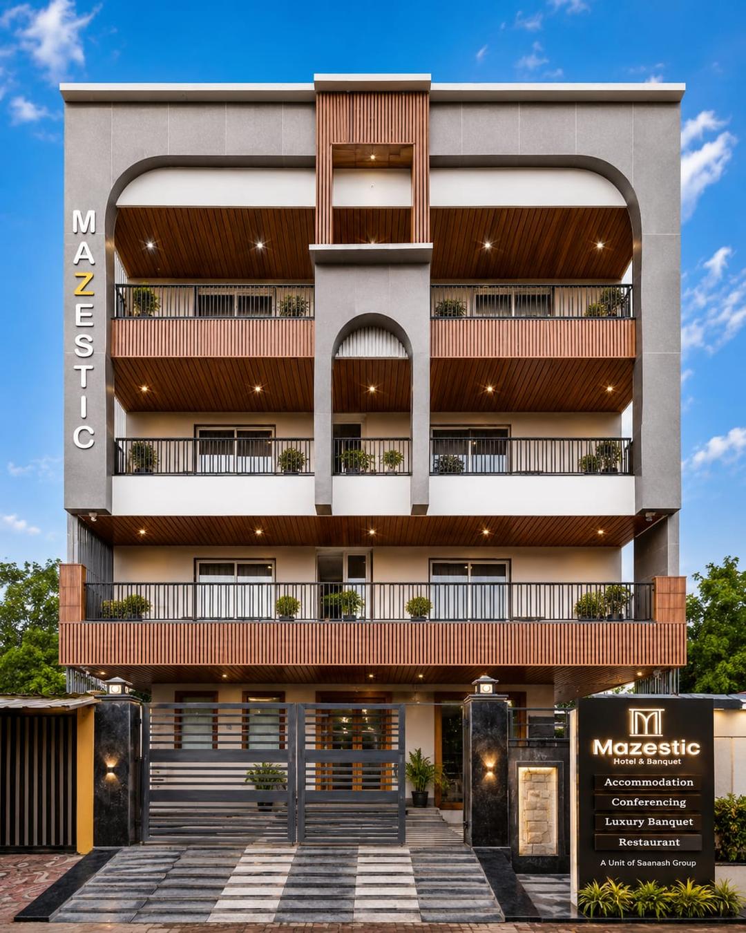 Mazestic Bay in Noida