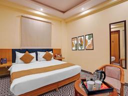 Snapstayz in Noida