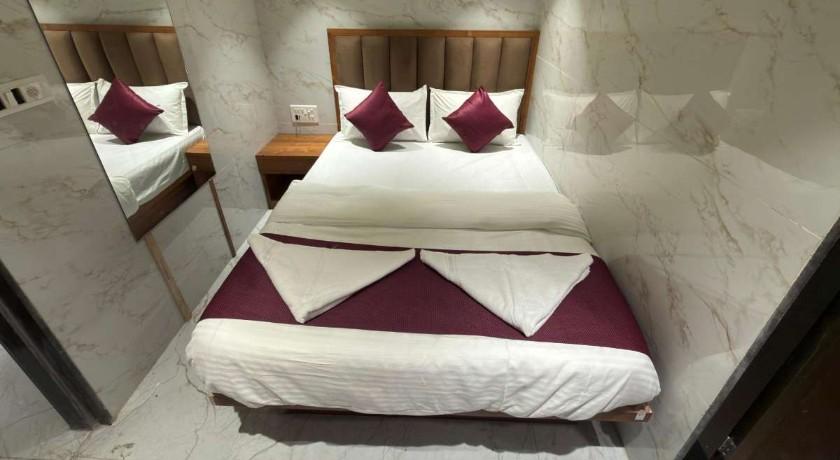 Hotel Royal Plaza in Mumbai