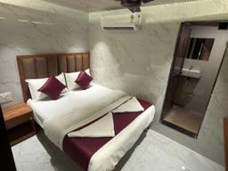 Hotel Royal Plaza in Mumbai