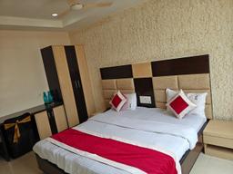 Hotel Travora Suites-Lal Qila in Bhubaneswar