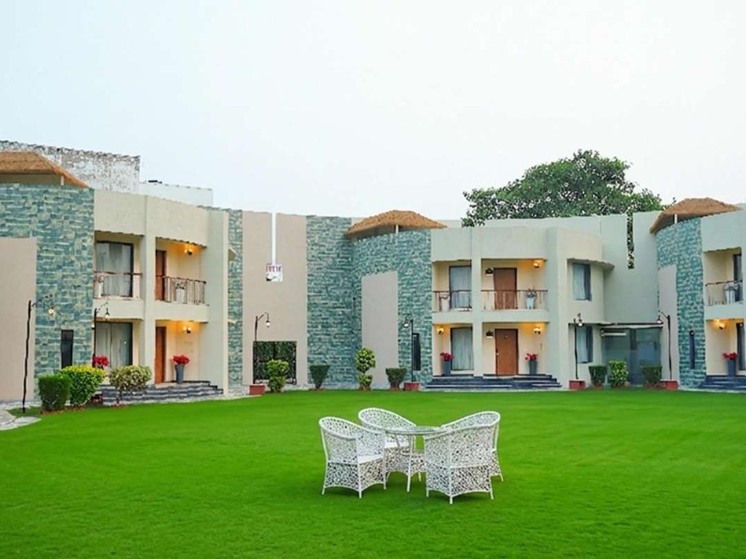 Chinmay Hotels and Resorts in Lucknow
