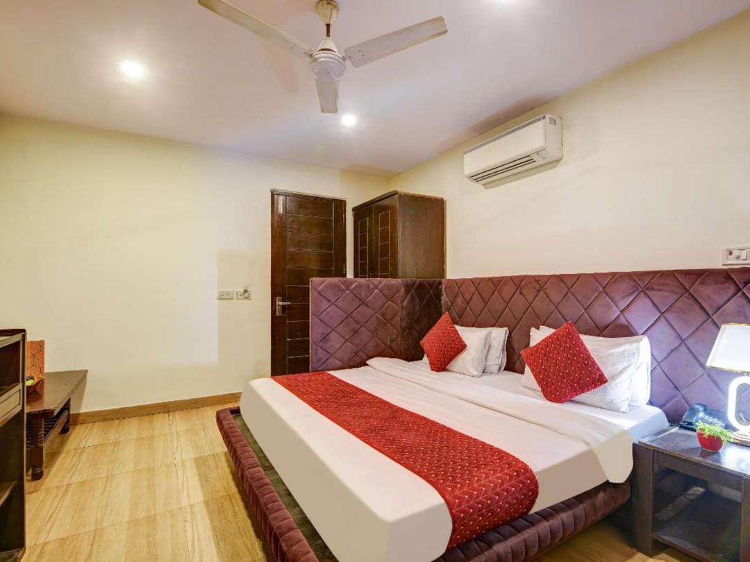 Hotel Urban in Delhi